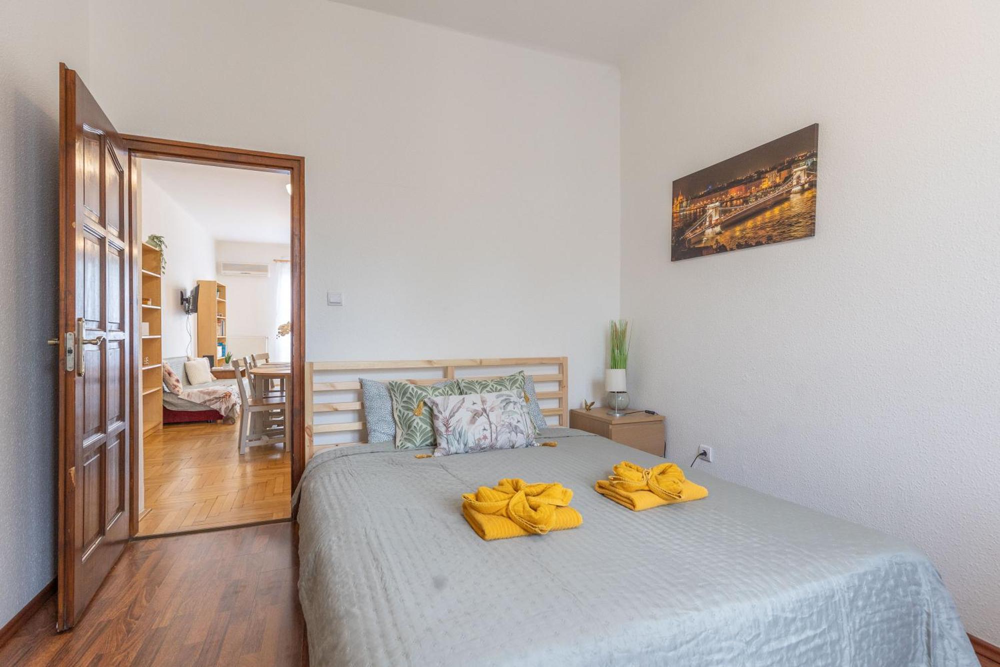 Riverside Balcony Apartment With View To Danube Budapesta Exterior foto