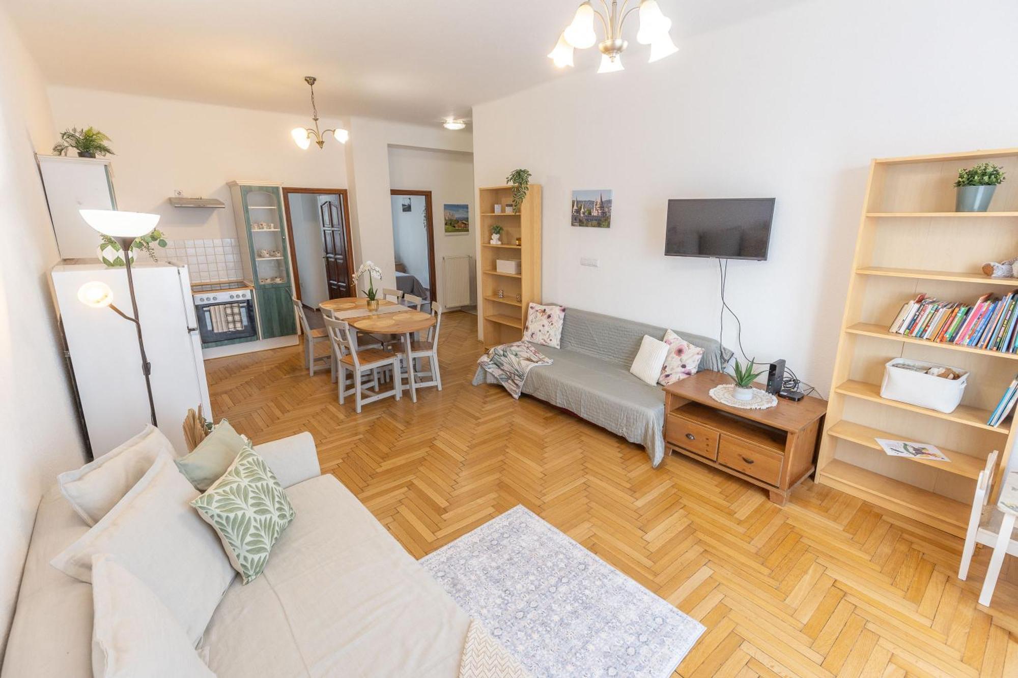 Riverside Balcony Apartment With View To Danube Budapesta Exterior foto