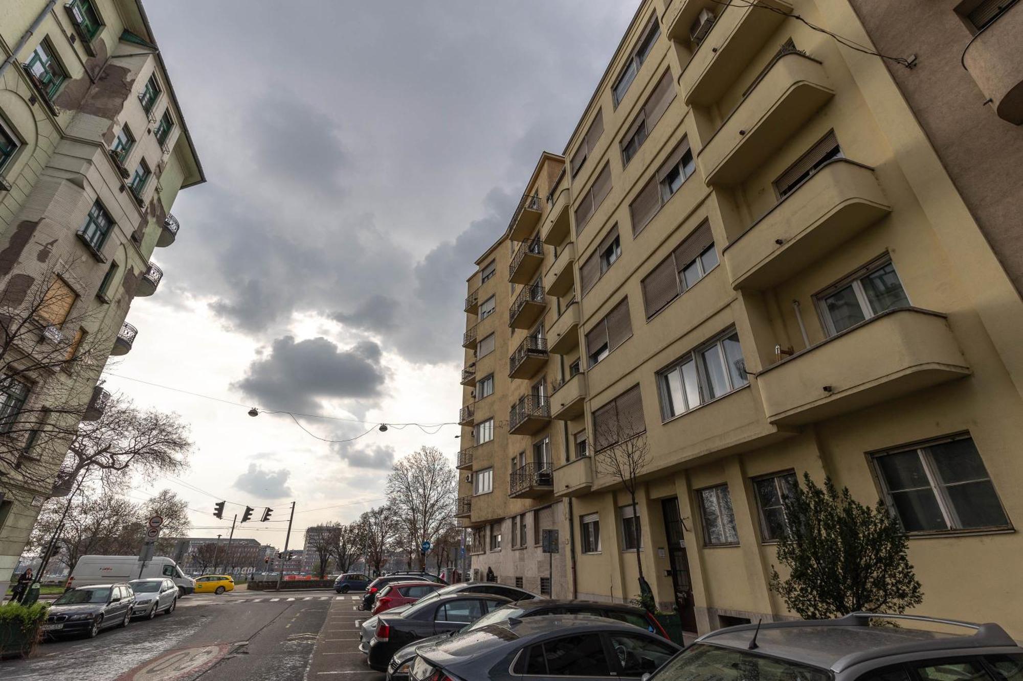 Riverside Balcony Apartment With View To Danube Budapesta Exterior foto